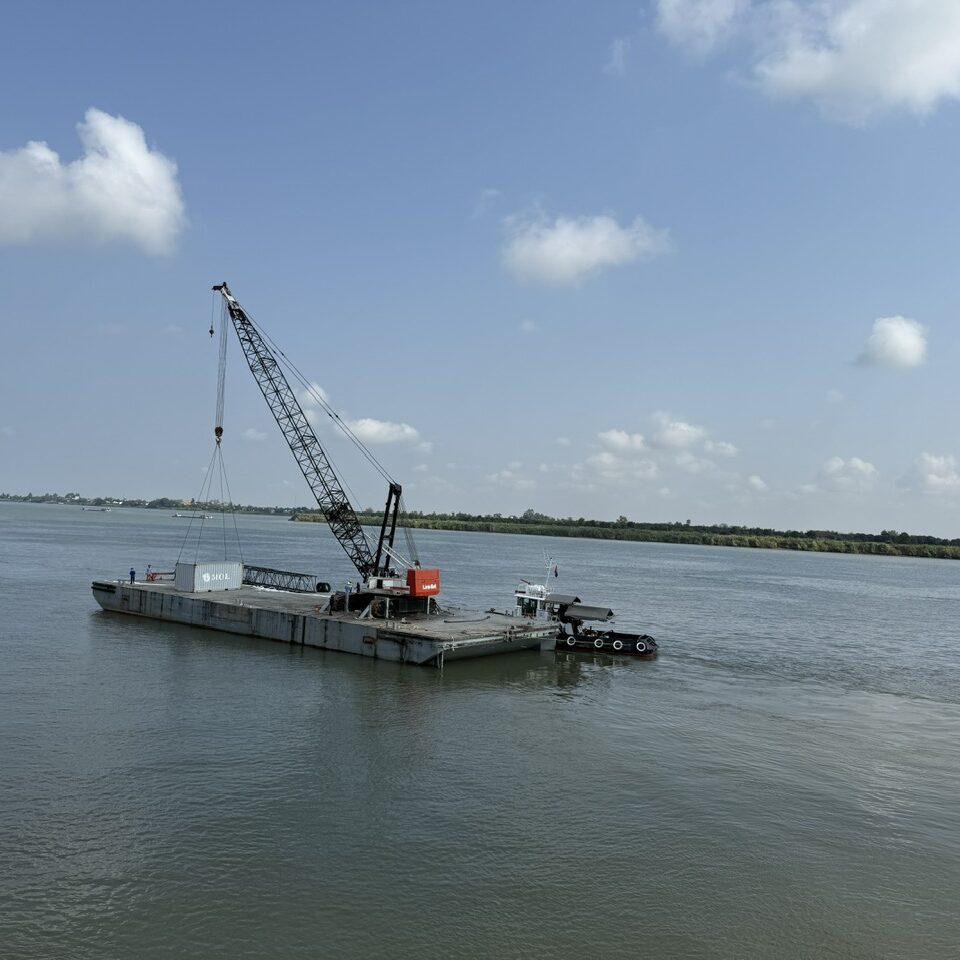 Used Container Stackers & Lifting Equipment